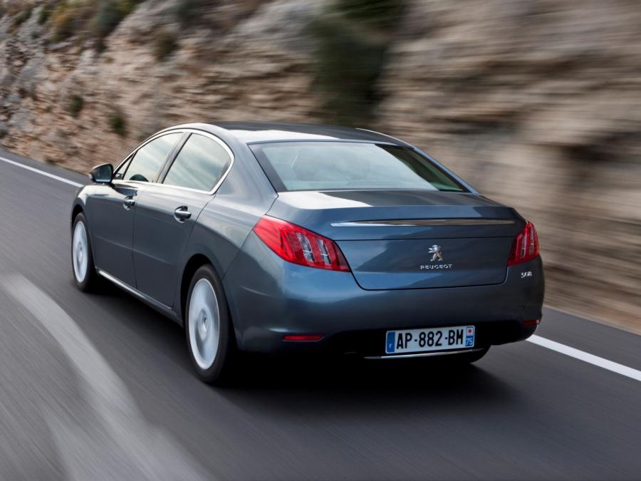  Peugeot 508 2010 года  (фото 29 из 47)